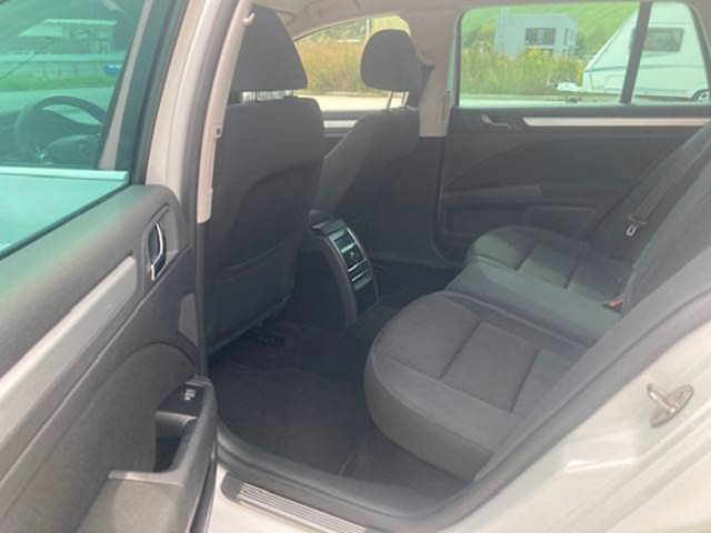 Škoda Superb Combi 2.0 TDI DSG,2015,NAVI,XENON - 13