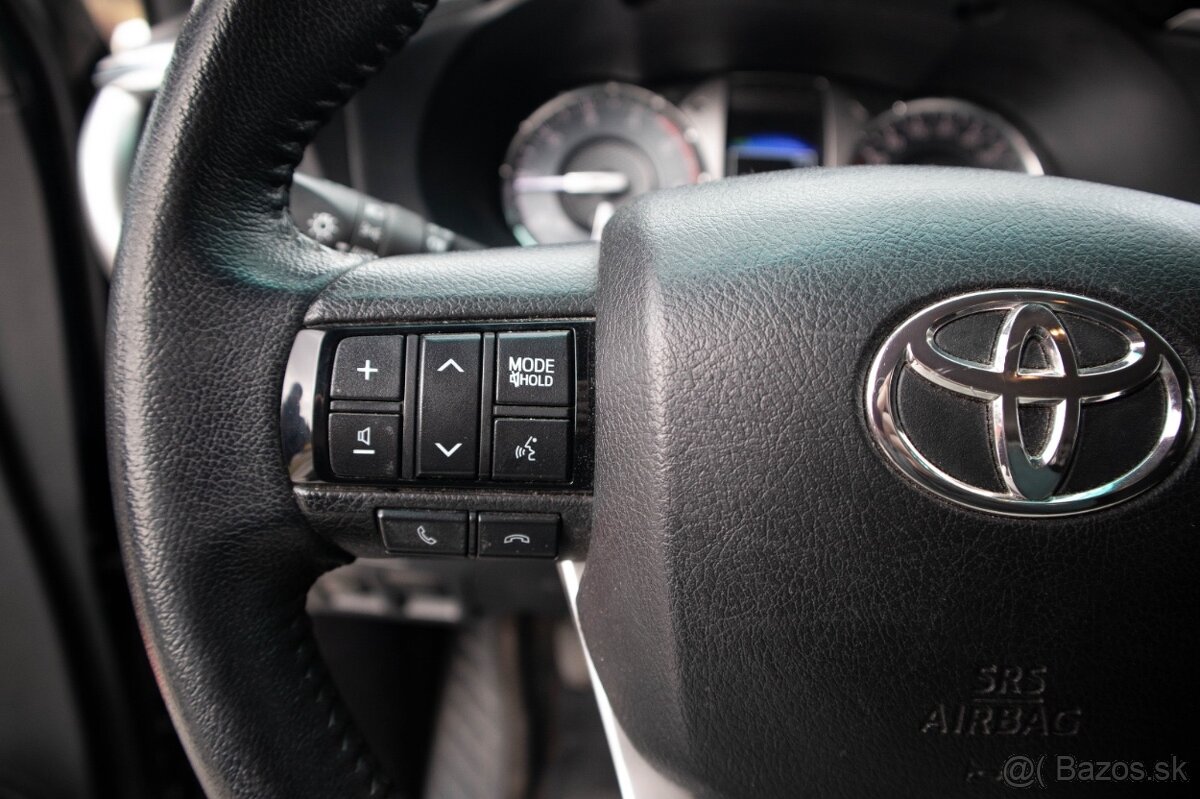 Toyota Hilux 2.4 D-4D - 13