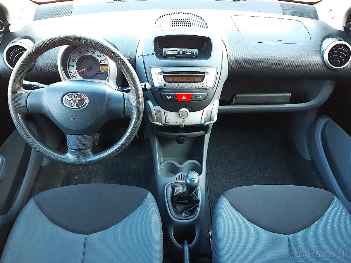 Toyota Aygo 1.0 VVT-i Cool Plus MMT - 13