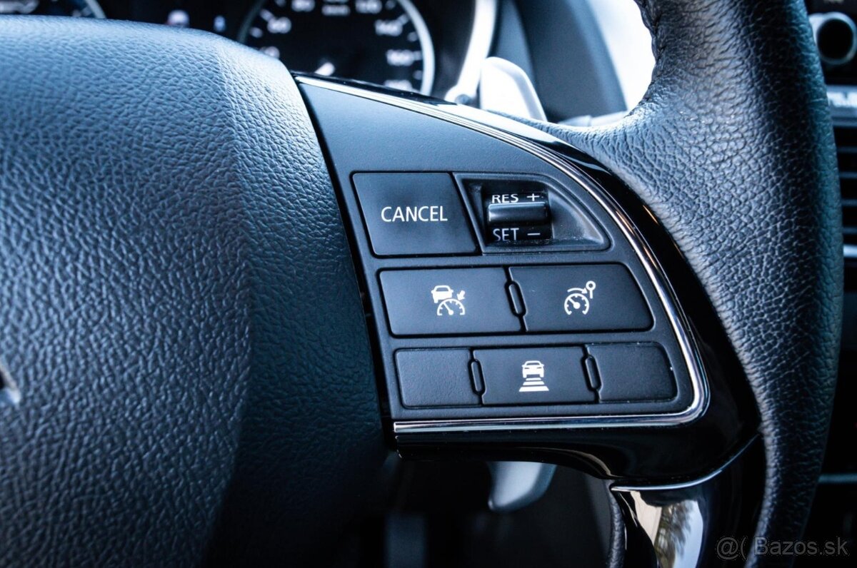 Mitsubishi Eclipse Cross PHEV 4x4 INSTYLE 2023 – AWD - 13