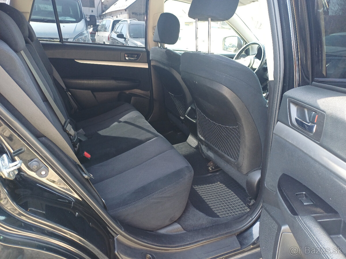 subaru outback 2,0d,110kw,manual. mt6,r.v.2012,kup.SR - 13