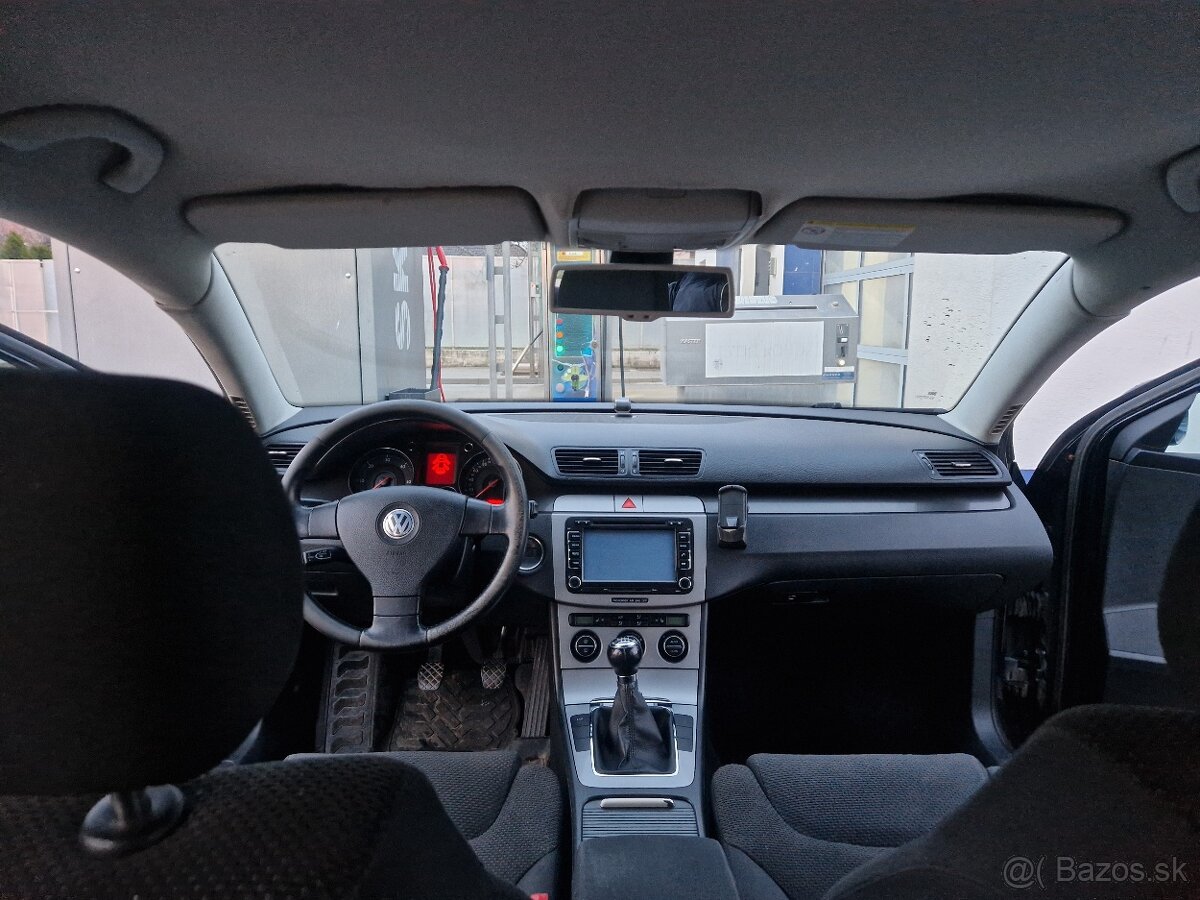 Volkswagen Passat b6 2.0 TDI 103kw - 13