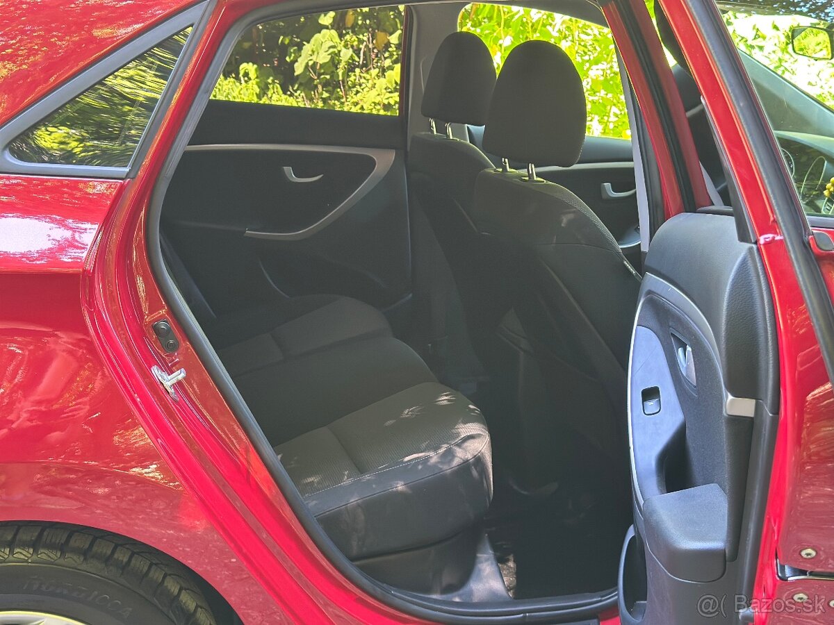 Hyundai i30 TOP STAV - 13