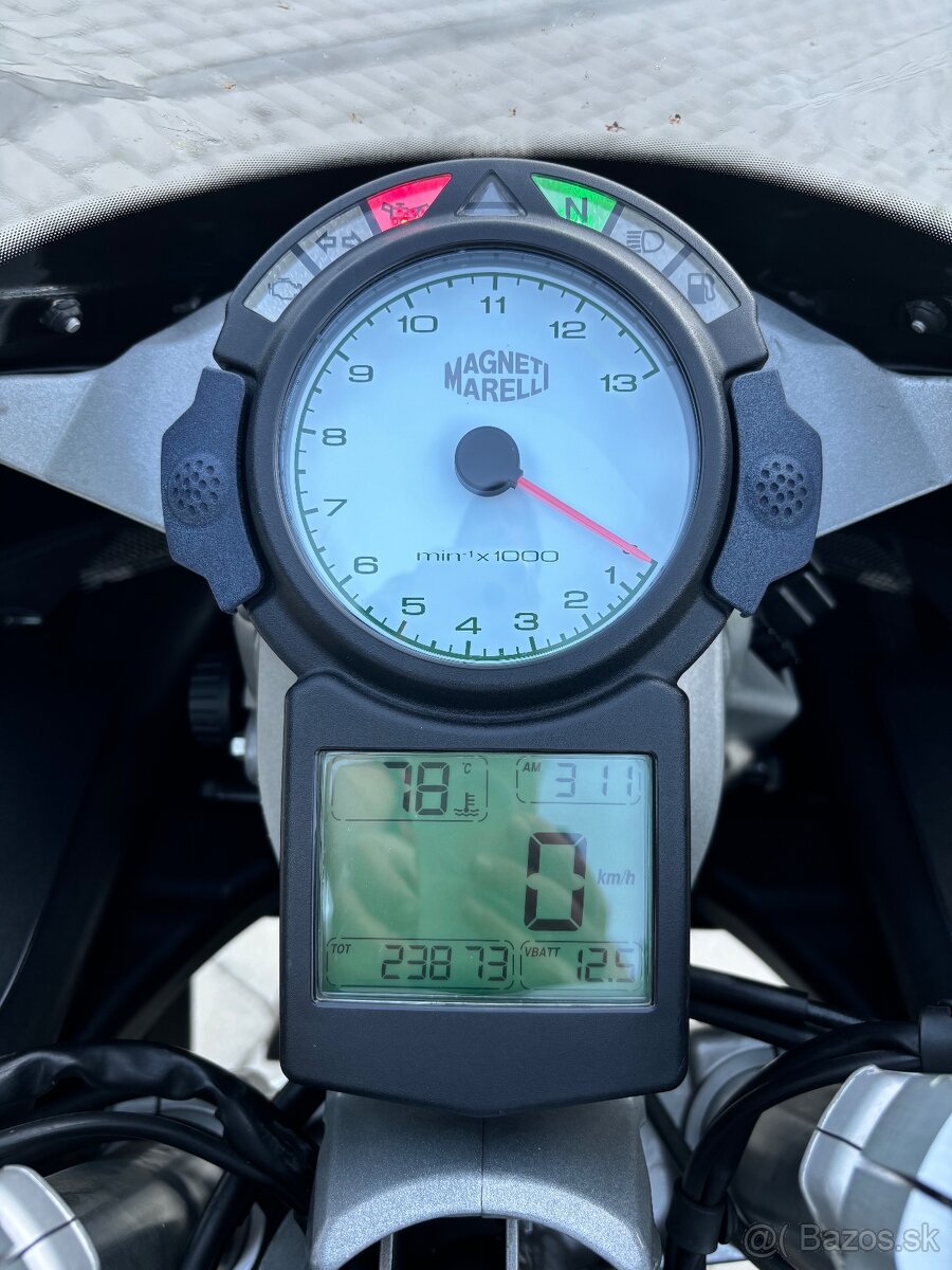 Ducati 749 dark - 13