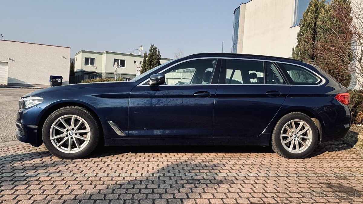 BMW rad 5 Touring 518d - Model 2020 - 13