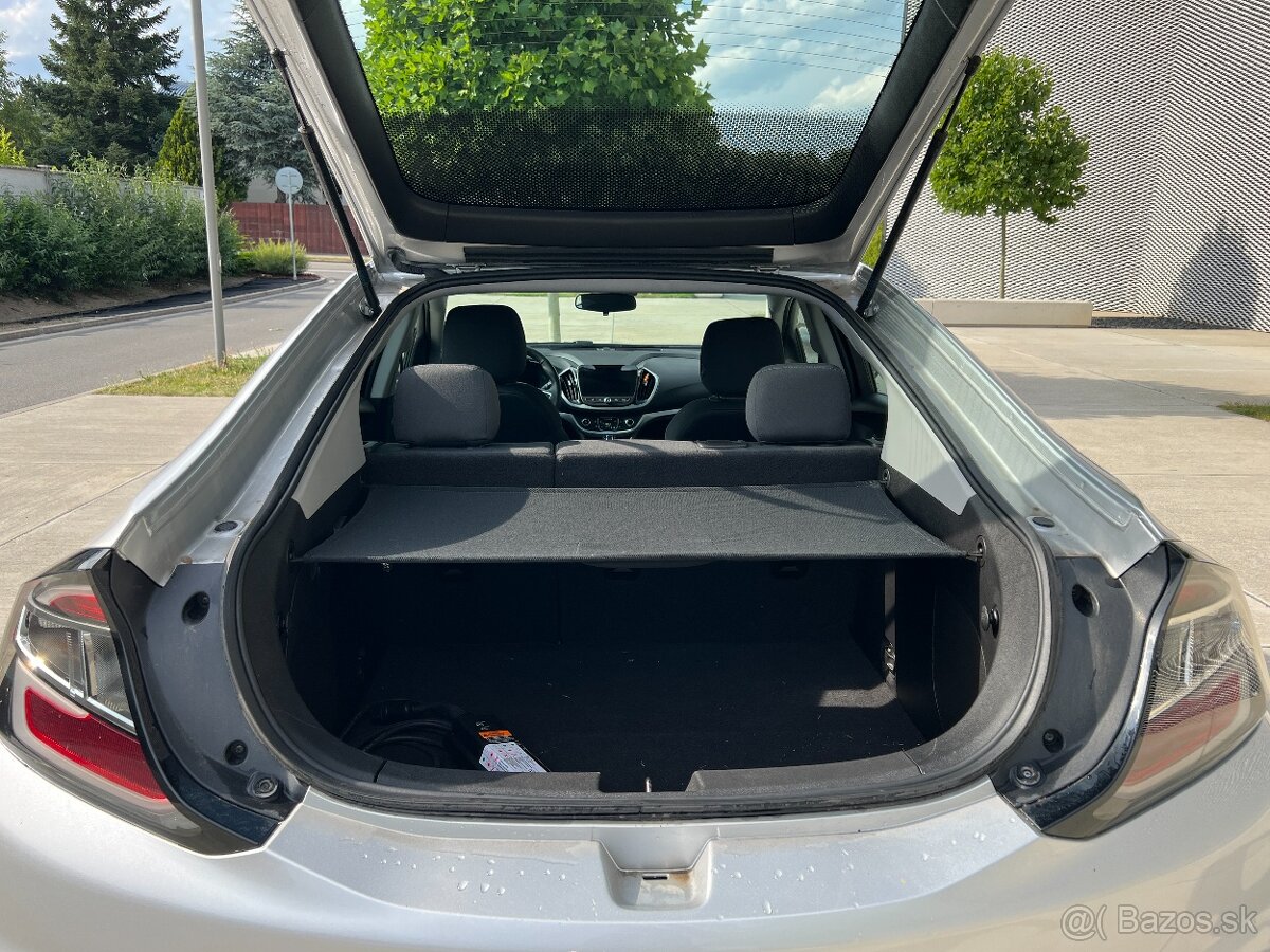 Chevrolet VOLT (Ampera) 2017, 13 000 km, 1. majitel - 13
