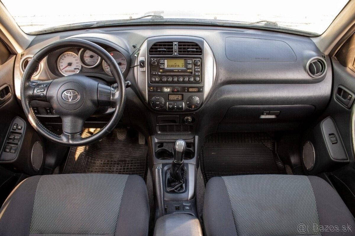 Toyota RAV4 2.0 D-4D - 13