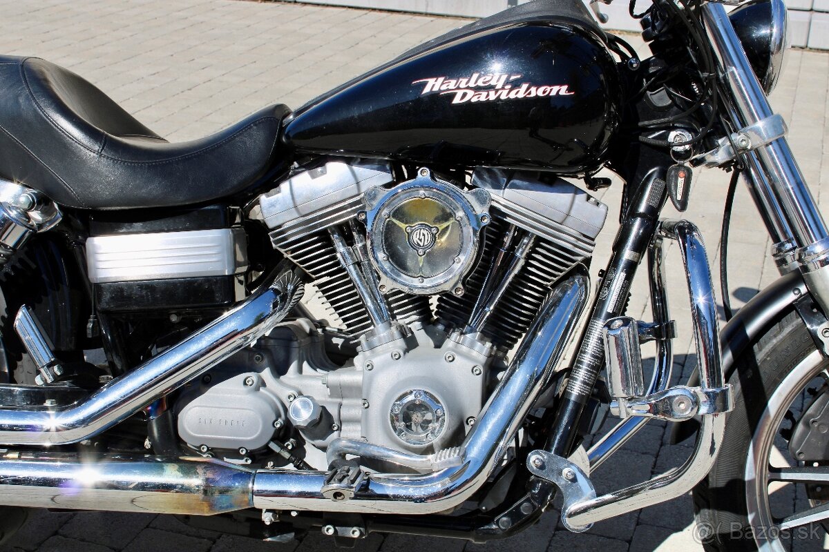 Harley Davidson Dyna Super Glide FXD - 13