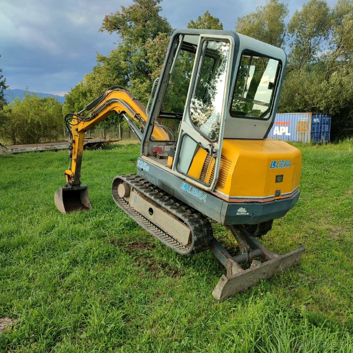 Pasovy bager Libra 125S - 13