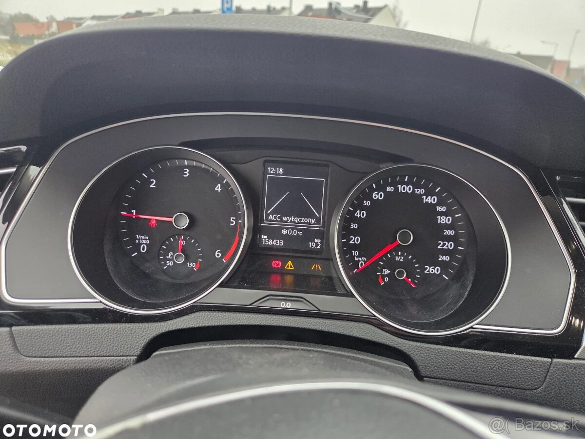 Volkswagen Passat Variant 2.0 TDI SCR BlueMotion Comfortline - 13