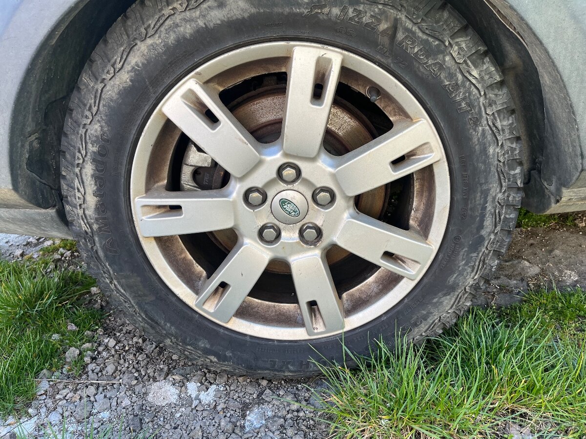 land rover discovery 4 TDV6 S - 13