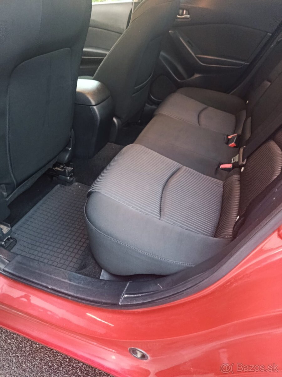 Mazda 3 sedan - attaktion - 13