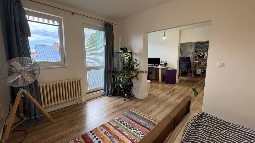 NA PREDAJ 9 izbový rodinný dom v obci Cabaj Čápor - 13