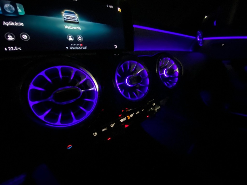 Mercedes-Benz CLA Kupé 220 d 4MATIC A/T - 13