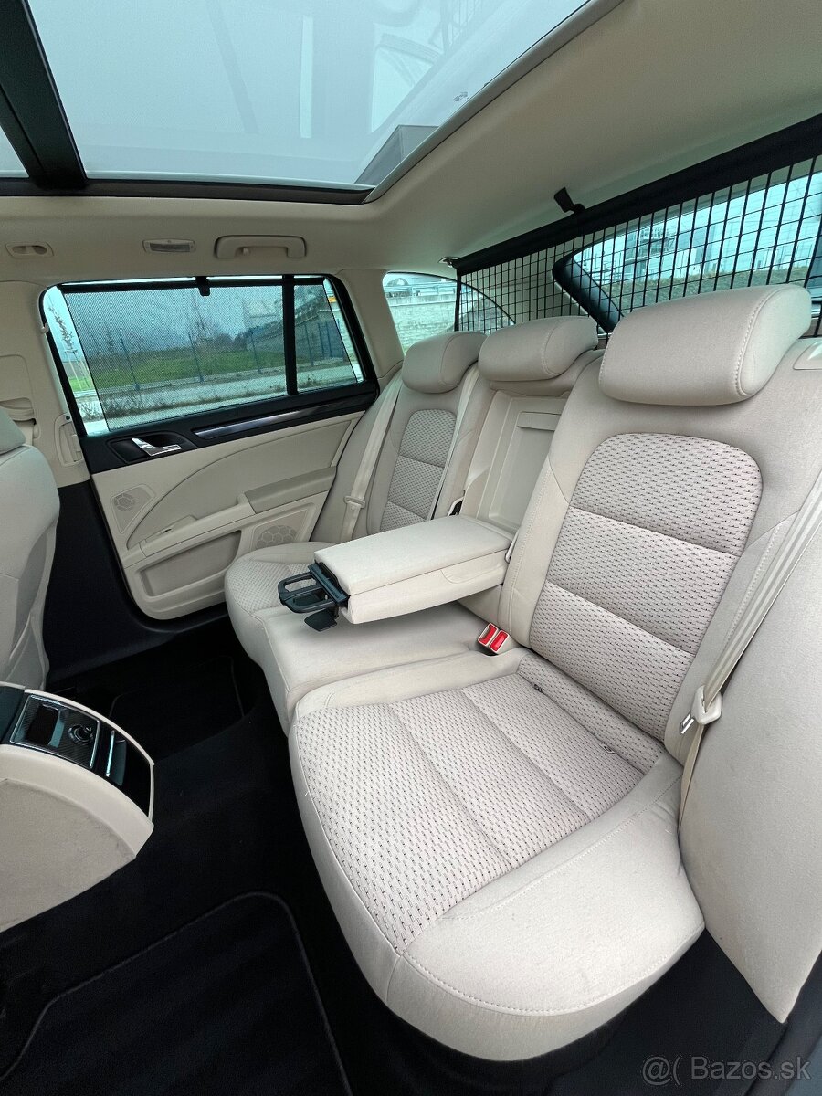Škoda Superb II Combi 2.0TDI DSG Elegance,Panorama - 13