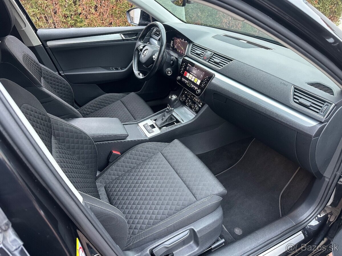 Škoda Superb III Combi Facelift - 13