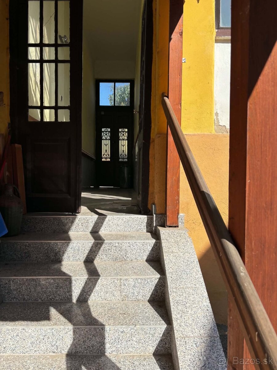 Rodinný dom v centre mesta Lučenec - 13