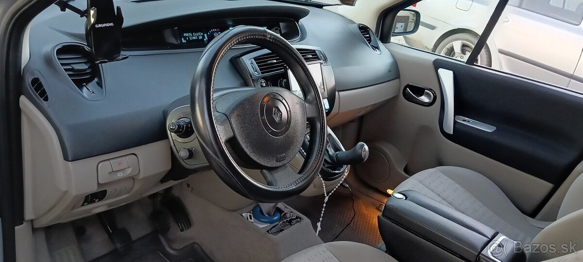 Renault Scenic II - 13