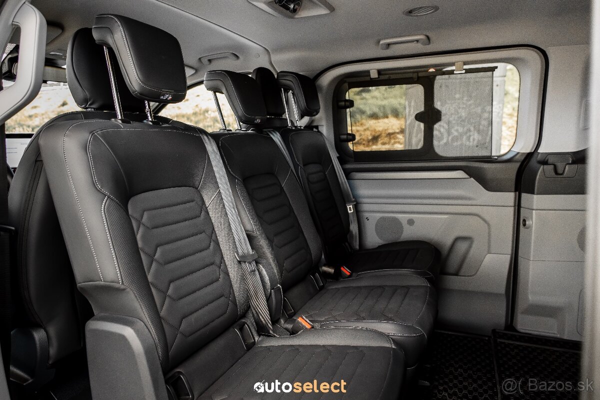 Prenájom 8-miestny minivan / dodávka Ford Tourneo TitaniumX - 13
