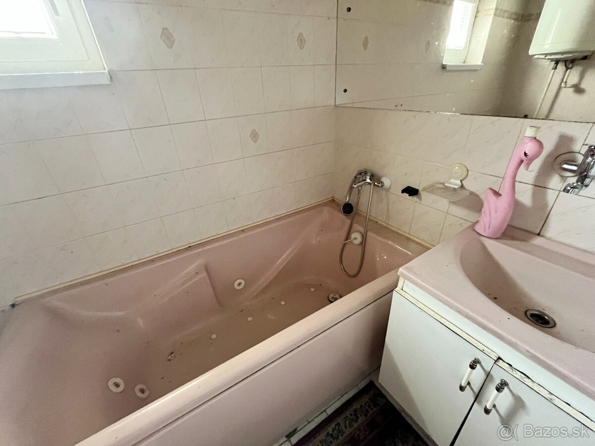 Pekný 5 - izbový rodinný dom - Herľany - 13