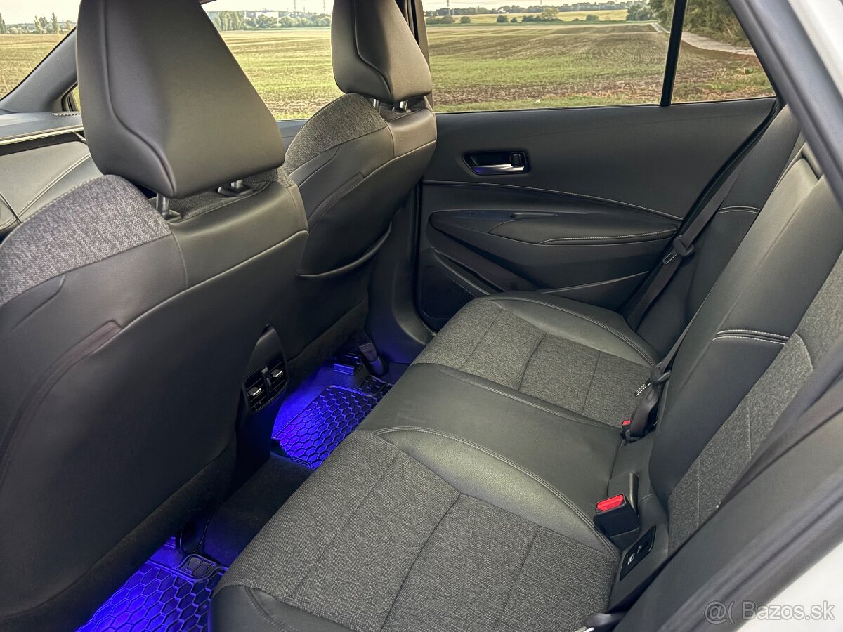 Toyota Corolla 2.0 HYBRID ST / FULL LED - 13