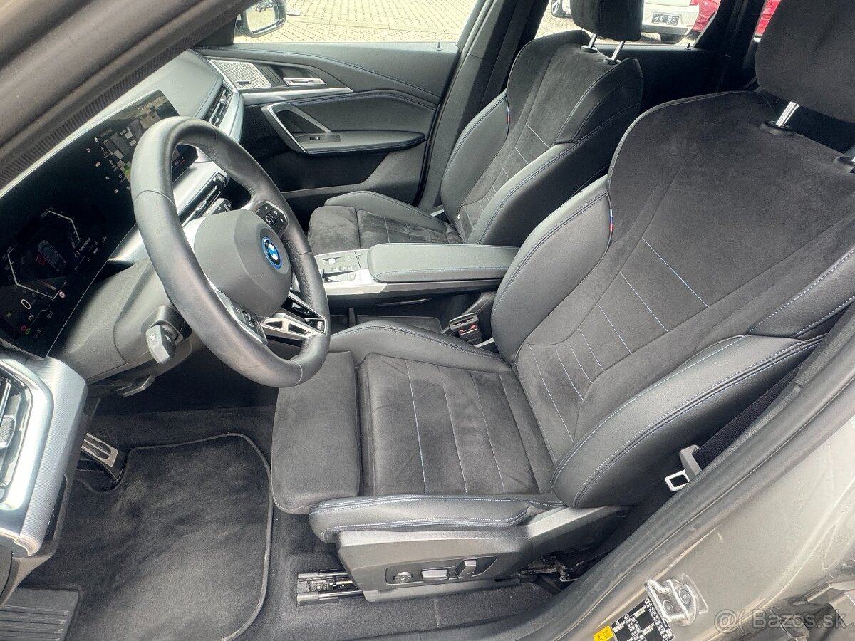 BMW iX1 xDrive30,230kw M-PACKET odpočet DPH - 13
