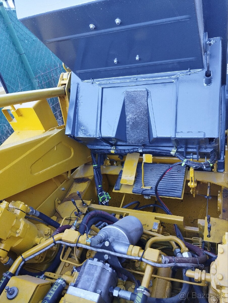 UNC 061, čelný nakladač, - 13