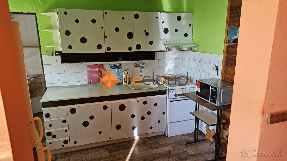 ZNÍŽENÁ CENA Predám 3 izbový byt s veľkou jedálňou a gará - 13