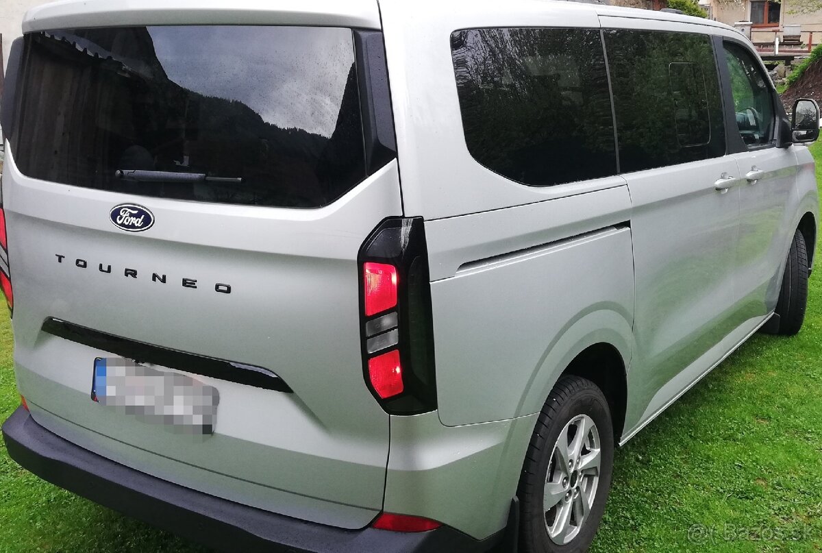 Ford Tourneo Custom 2025 - 13