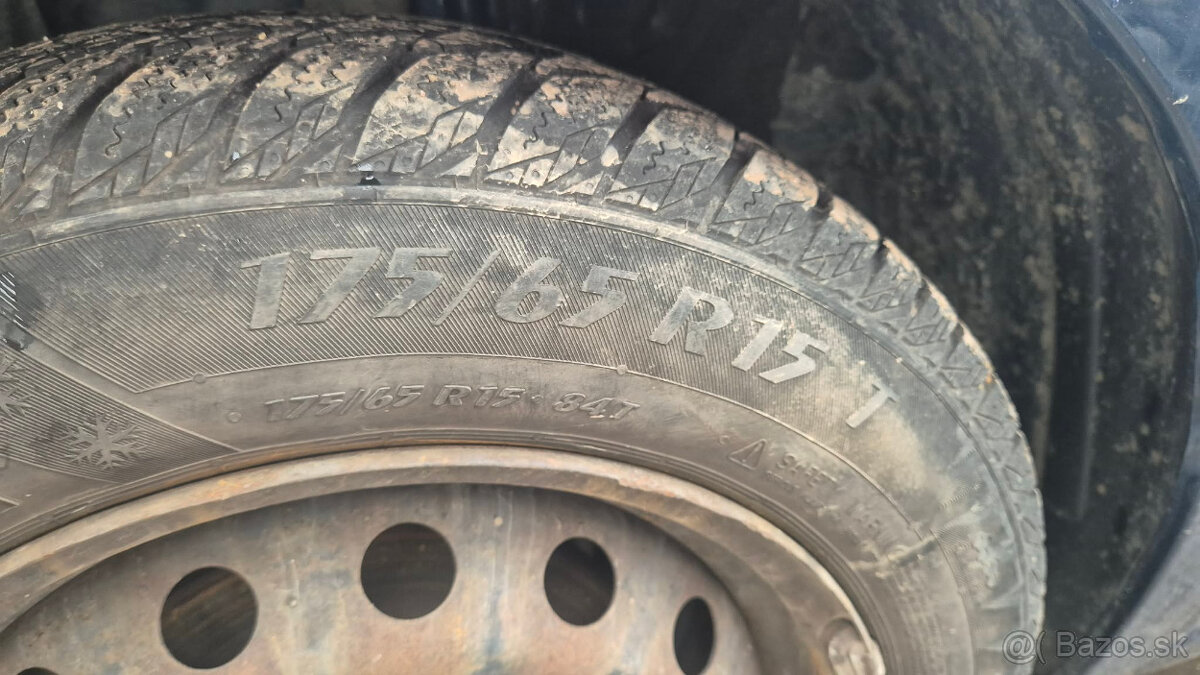 Fiat grande Punto 1,2i 48kw - 13