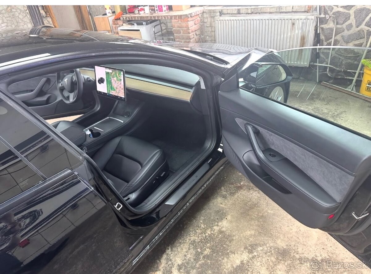 Tesla Model 3 dual motor 366kw /500 koni - 13