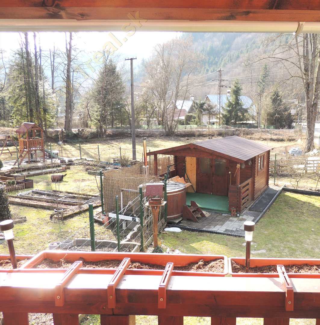 rodinny_dom_pri_Banskej_Bystrici_komplet_rekonstrukcia - 13