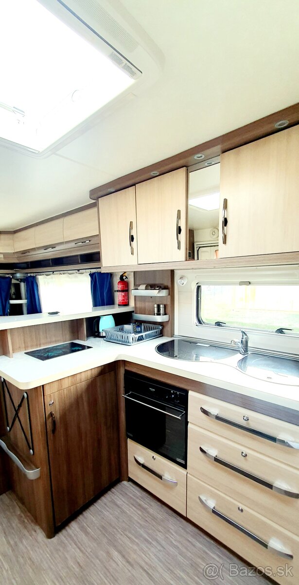 Karavan Hobby De Luxe - 13