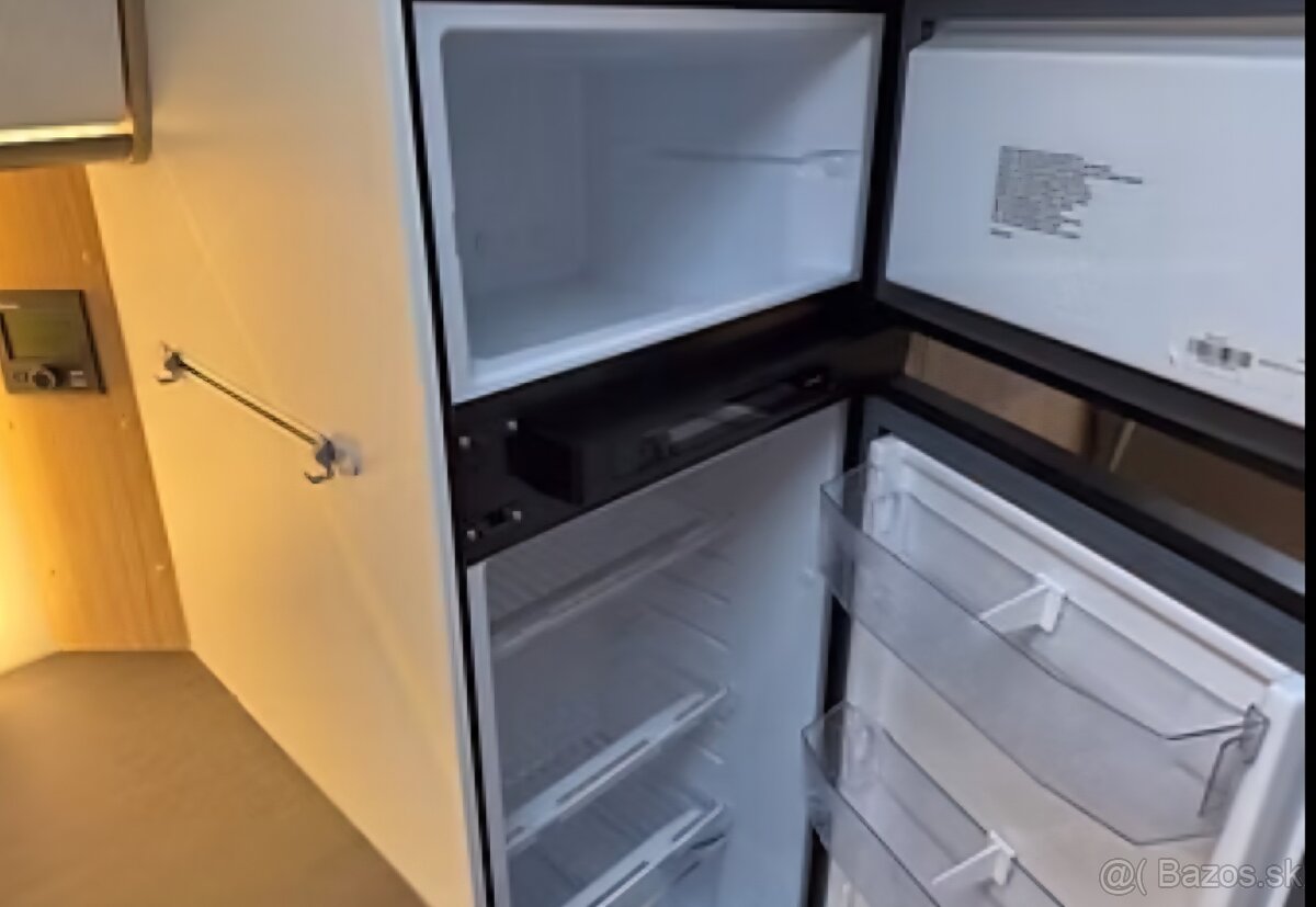 Predam autokarava Sunglight A68 - 13