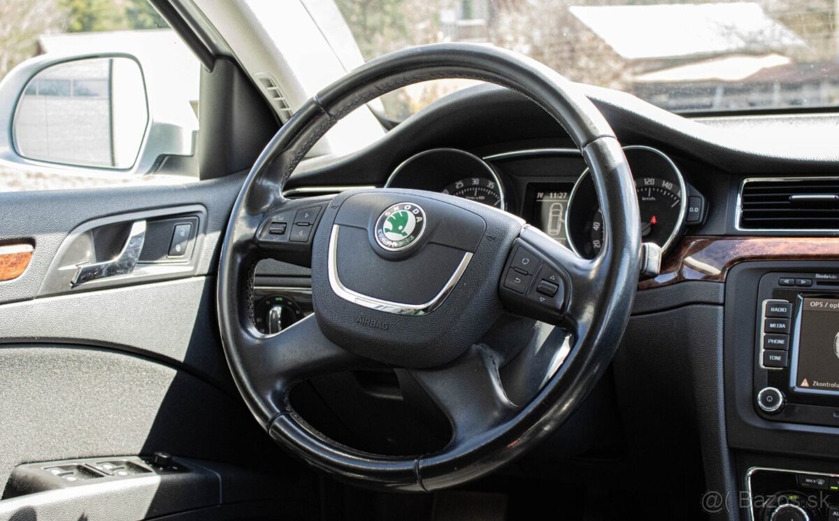 Škoda Superb Combi 2.0 TDI 2011 - 13