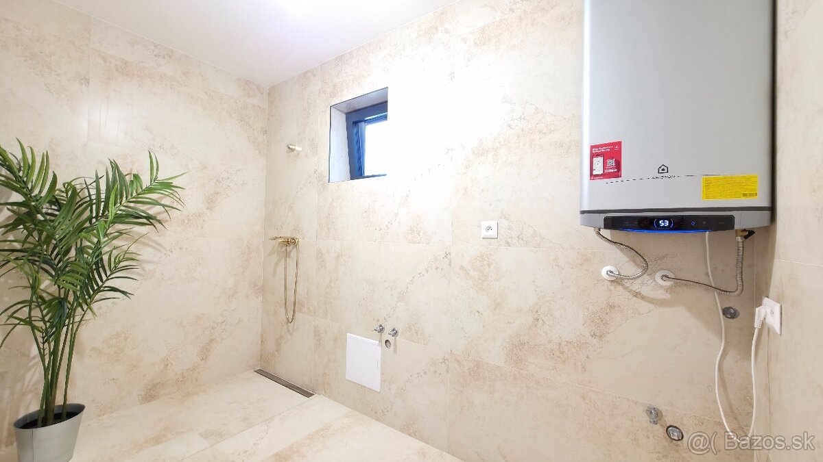 KRÁSNA NOVOSTAVBA 3 IZB. DOMU PRI JAZERE-VAJNORY,BRATISLAVA - 13