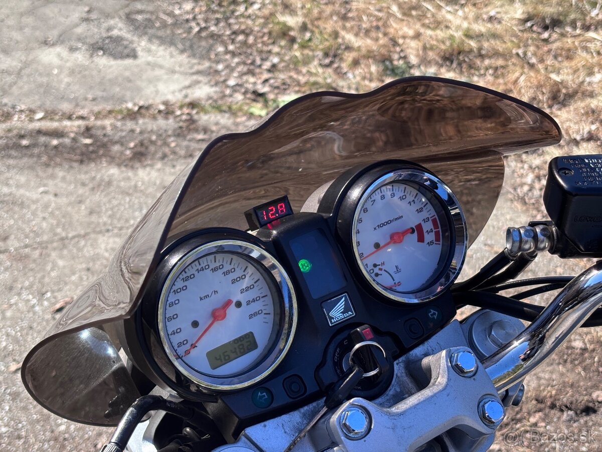 Honda Hornet CB600F - 13