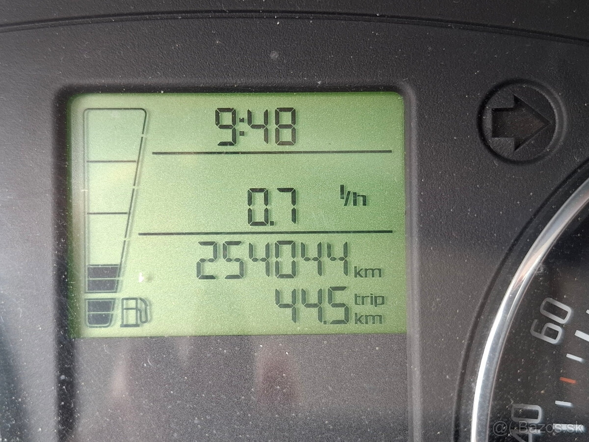 ŠKODA FABIA COMBI 1.6 TDi r.v. 2010 - 13