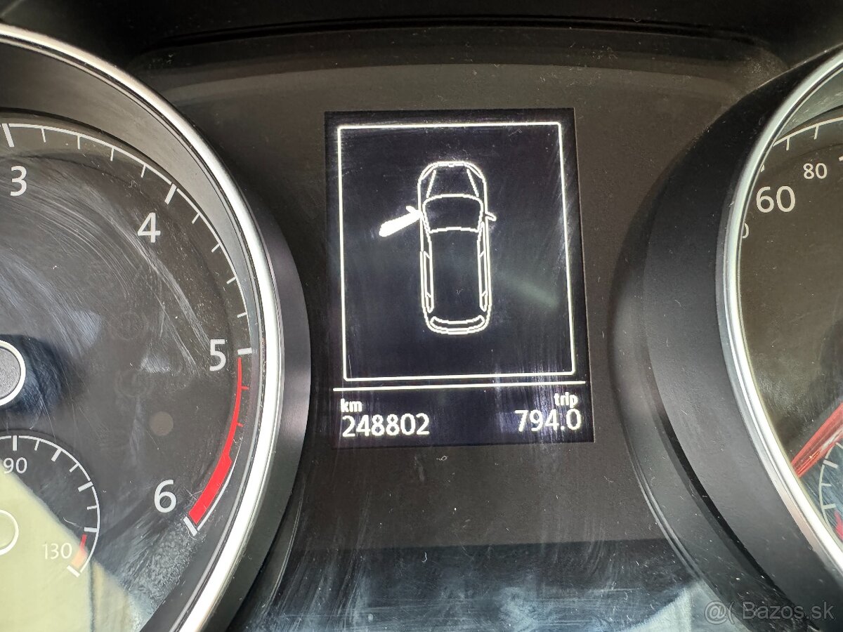 Predám Volkswagen Golf 7 1,6 TDI, 2015, automat - 13