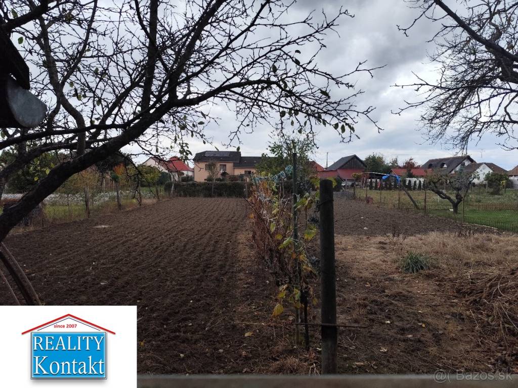 Predáme rodinný dom v obci Zemné - 13