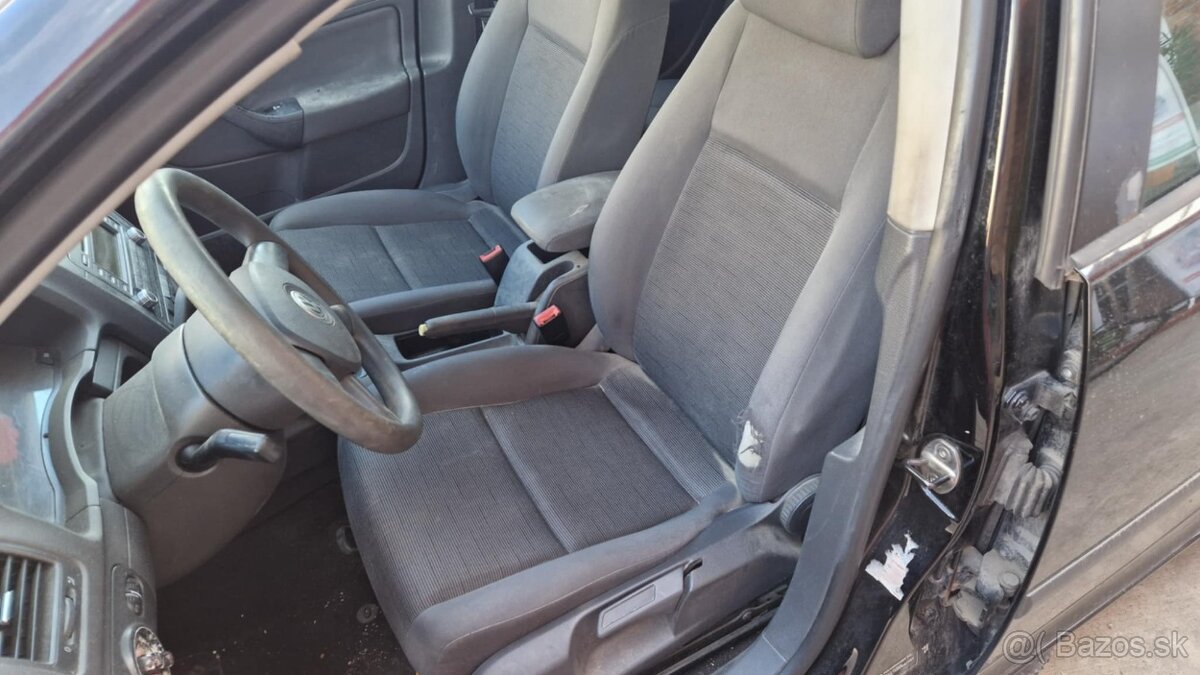 VW Golf V 1,4i 66kw kód motora: BLN - 13