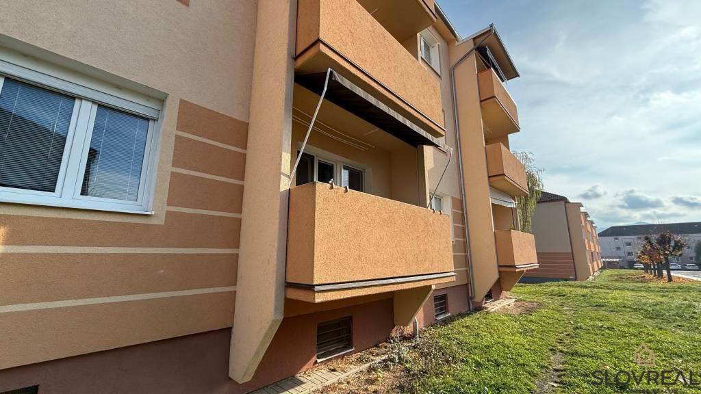 SLOVREAL na predaj kompletne zrekonštruovaný 2,5i byt, Žiar - 13