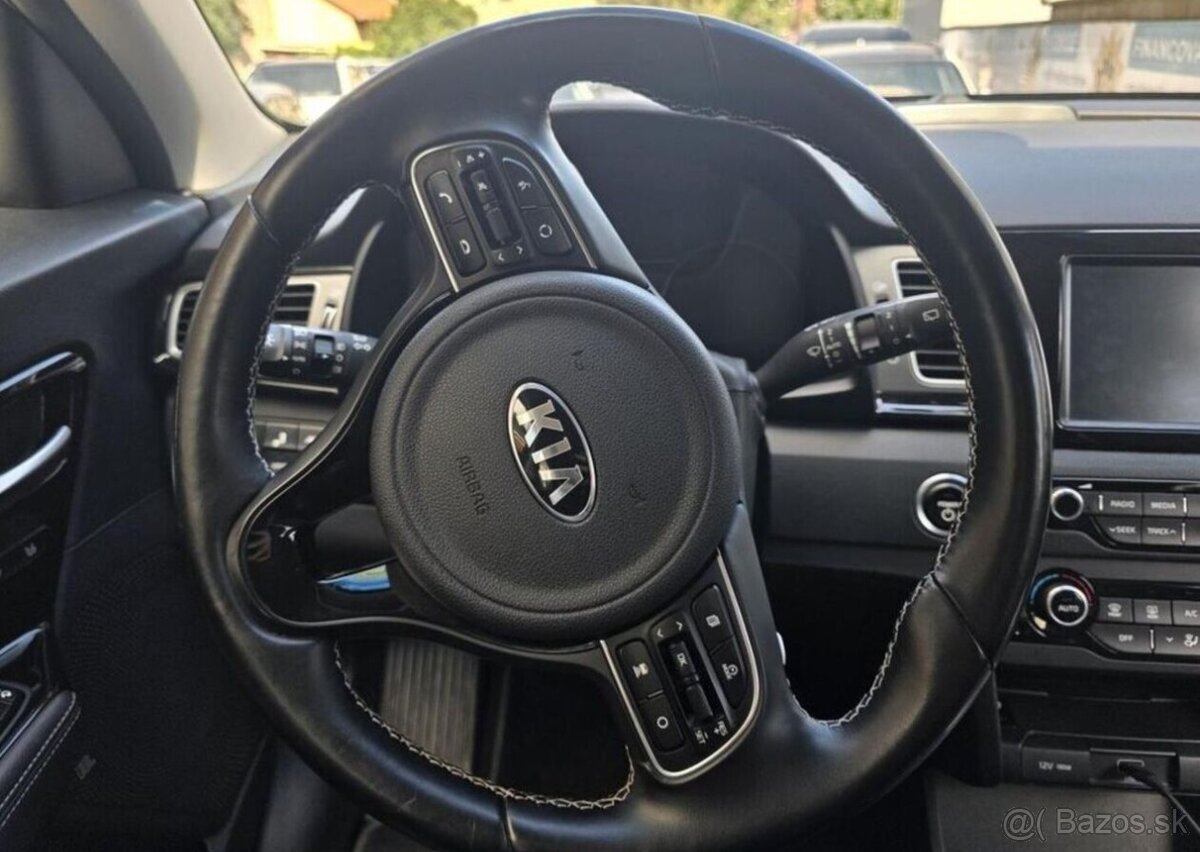 Kia e-Niro 150kW-64kWh-100SOH - 13