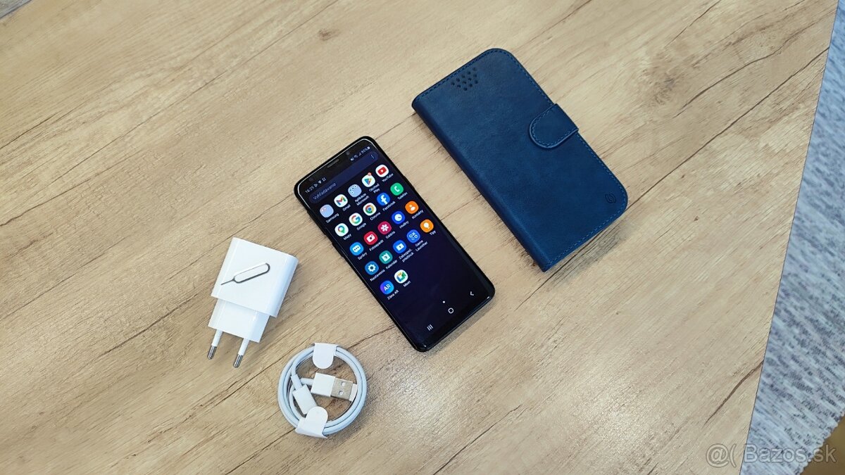 Samsung Galaxy S9 black - super stav - 13
