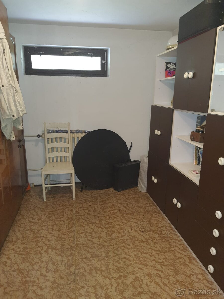 Priestranný rodinný dom v Bratislave - 13