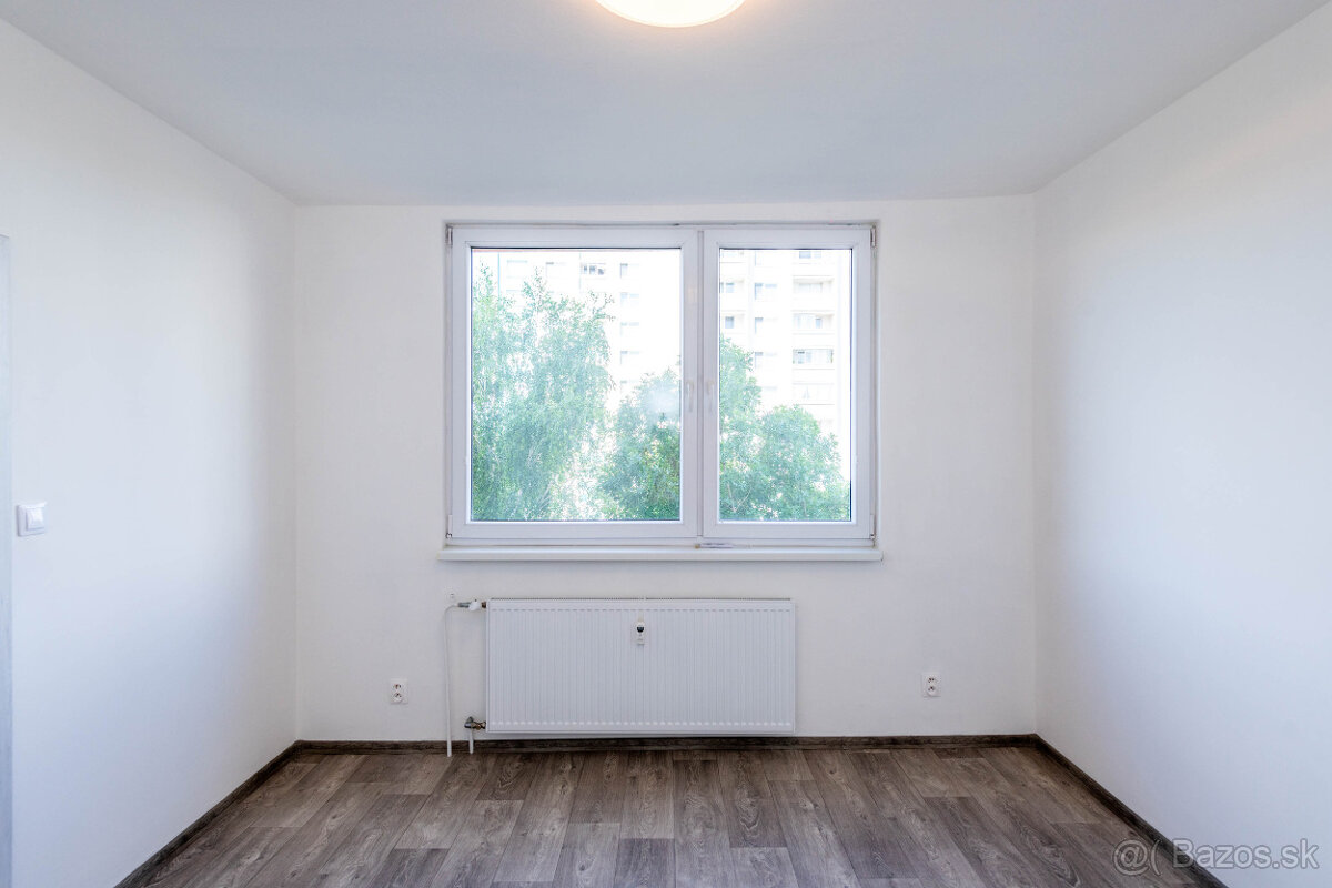 Ponúkame na prenájom nezariadený 2 izbový byt v Humennom - 13