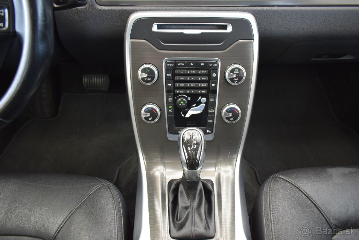 Volvo XC70 2,0 D4 133 kW,SUMMUM,automat,NAVI, - 13