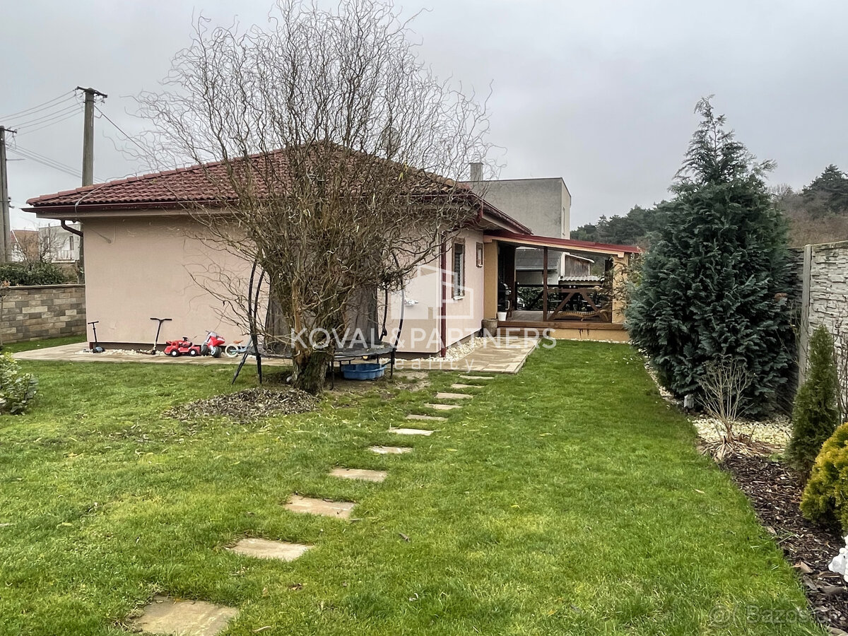 Útulný 3 izbový rodinný dom v Kolíňanoch - 13