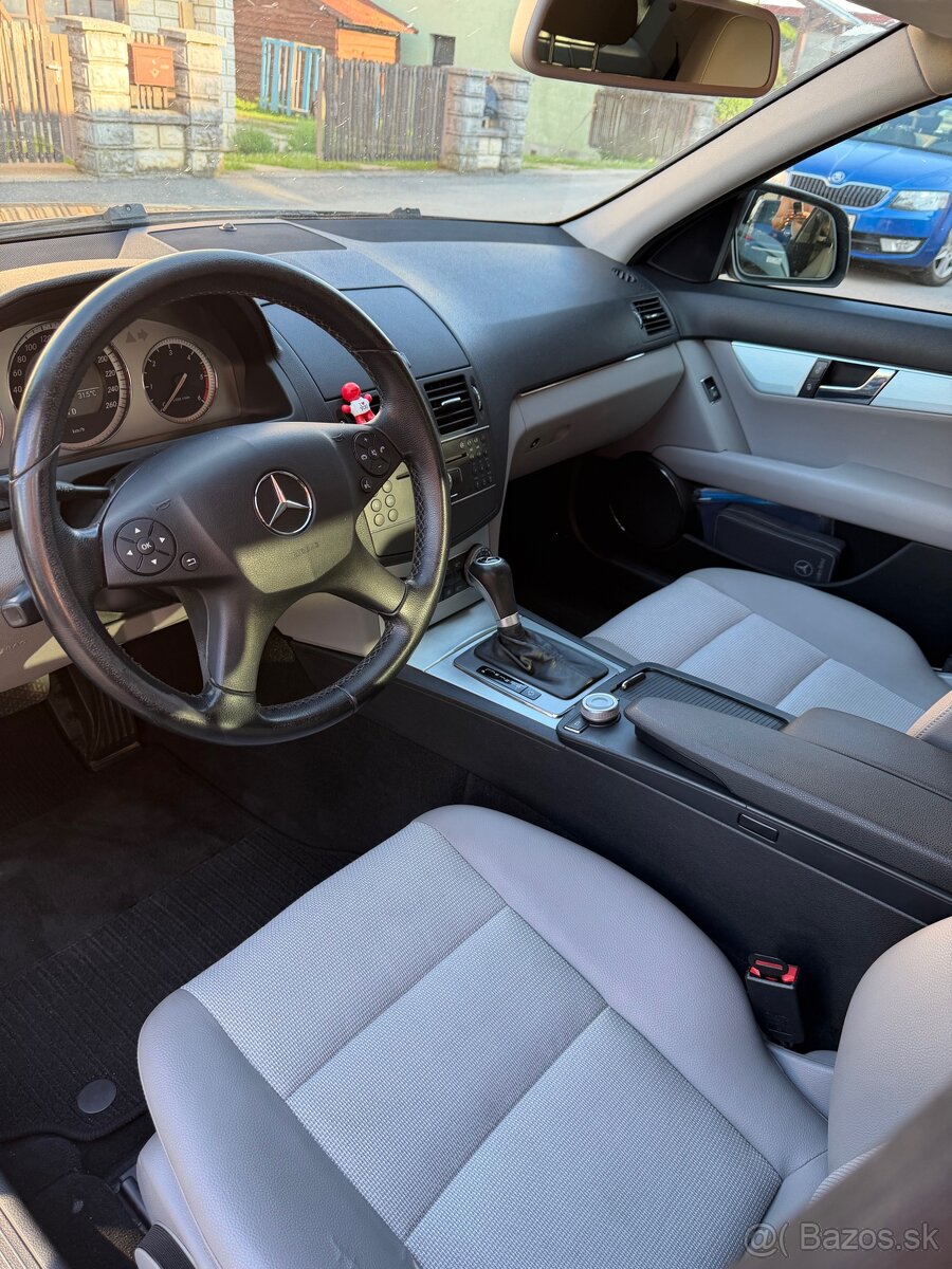 Mercedes W204 - 13