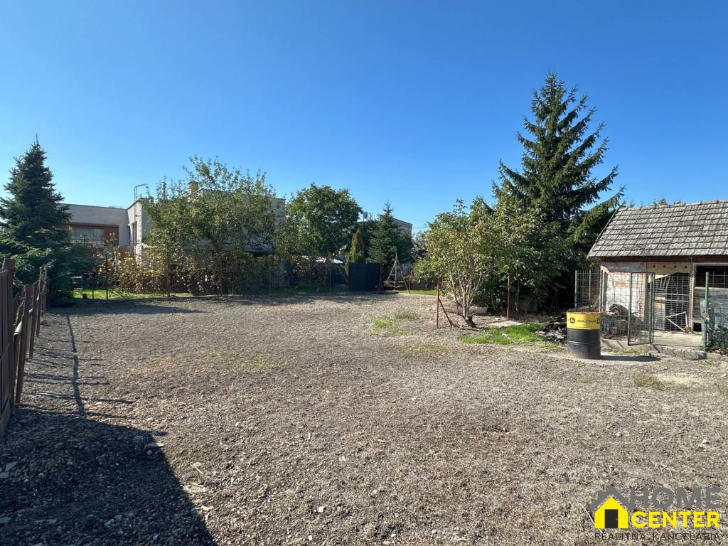 NA PREDAJ 3 IZBOVÝ RODINNÝ DOM V BLÍZKOSTI CENTRA, UL. LESNÁ - 13